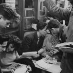 Stanley Kubrick, antes de Hollywood: descubren fotos inéditas realizadas en el subte de Nueva York