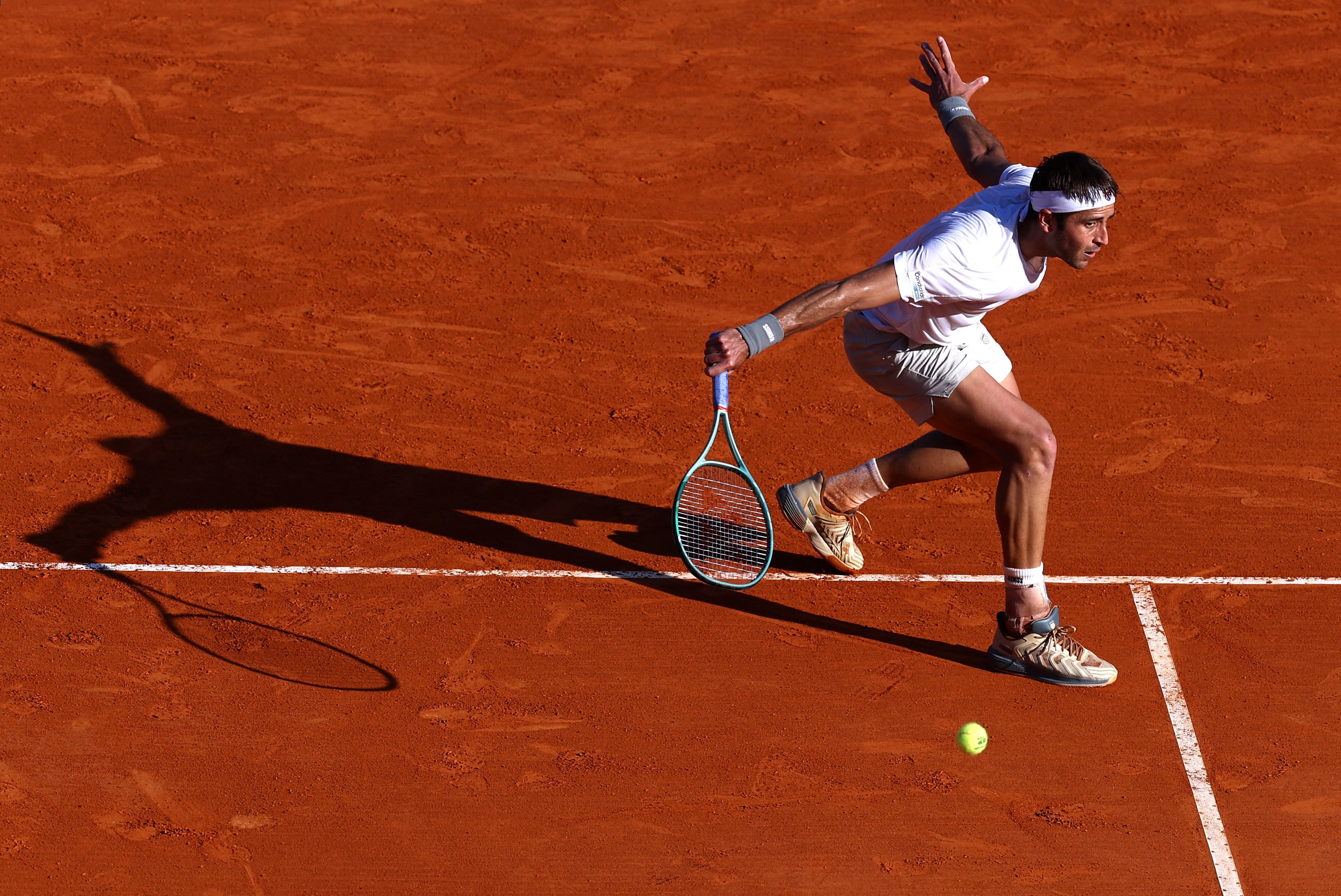 Tomás Etcheverry mostró carácter y solidez (Fuente: REUTERS/Manon Cruz)