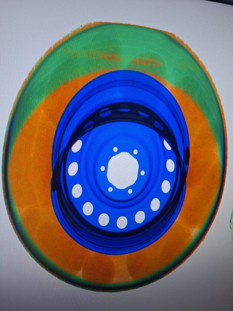 La droga estaba escondida en la rueda de auxilio de una camioneta (Fuente: Noticias Formosa)