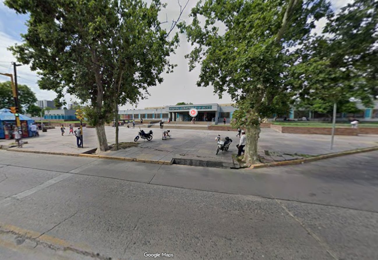 Hospital Pediátrico Dr. Humberto Notti donde fue internado de urgencia la víctima de 1 año (Google Maps)