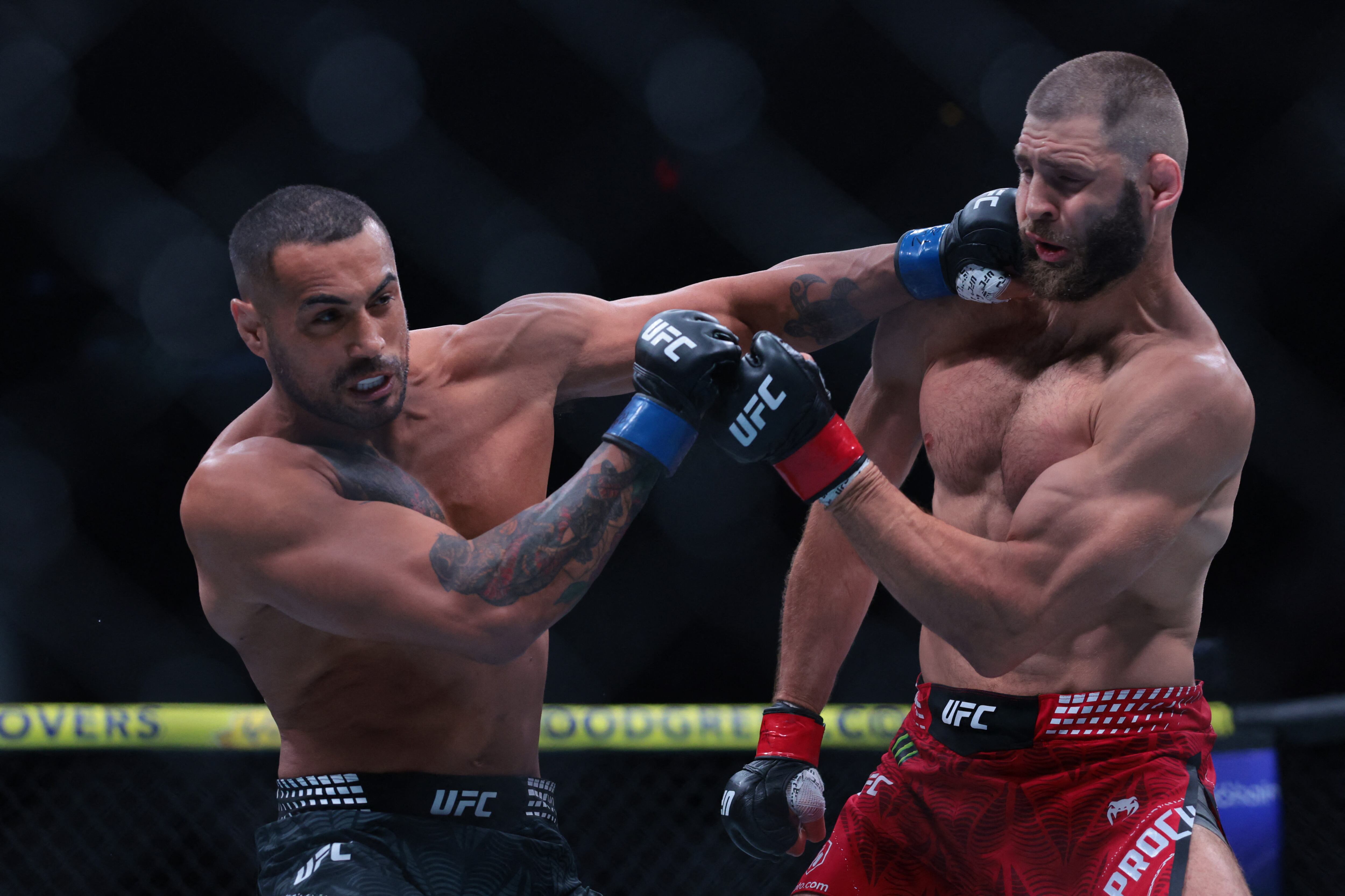 La UFC cuenta con protocolos para reponer cinturones extraviados tras la verificación del incidente y la presentación del informe formal del campeón afectado (Mandatory Credit: Sam Navarro-Imagn Images)