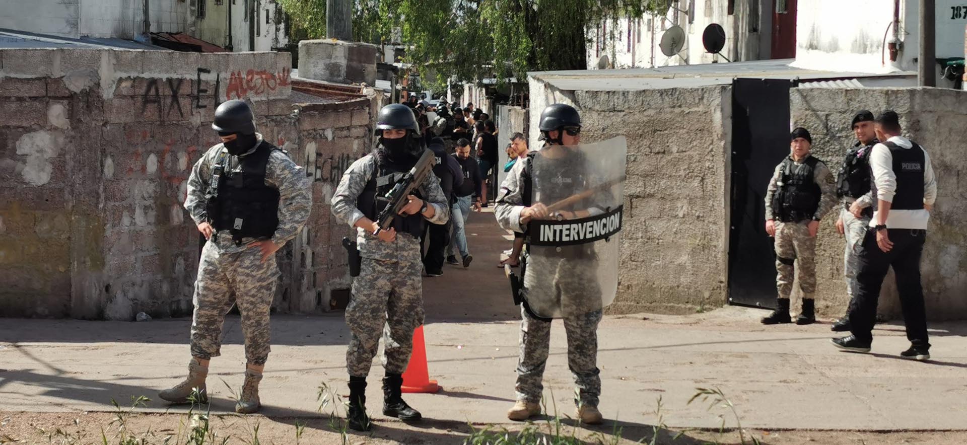 Uruguay: gobierno desembarca en barrios marcados por guerras narco con programa de convivencia