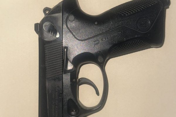 Video: un policía de la Ciudad mató de diez tiros a una ladrona en La Matanza y terminó detenido