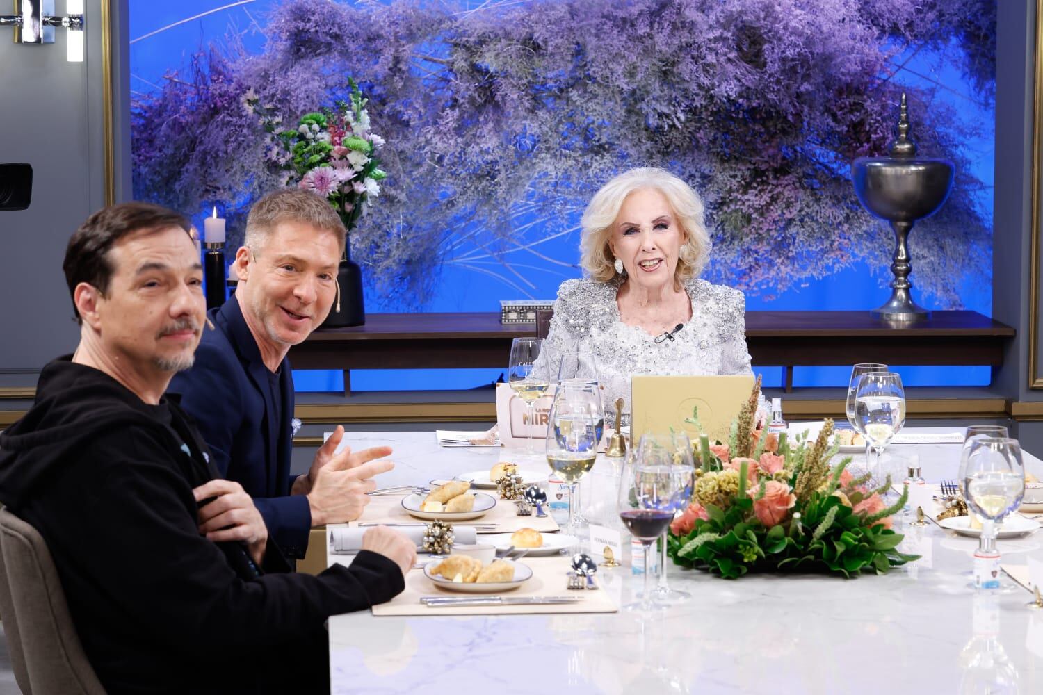 Adrián Suar sorprendió a Mirtha Legrand en vivo con una propuesta que la emocionó: “Soy centenaria”