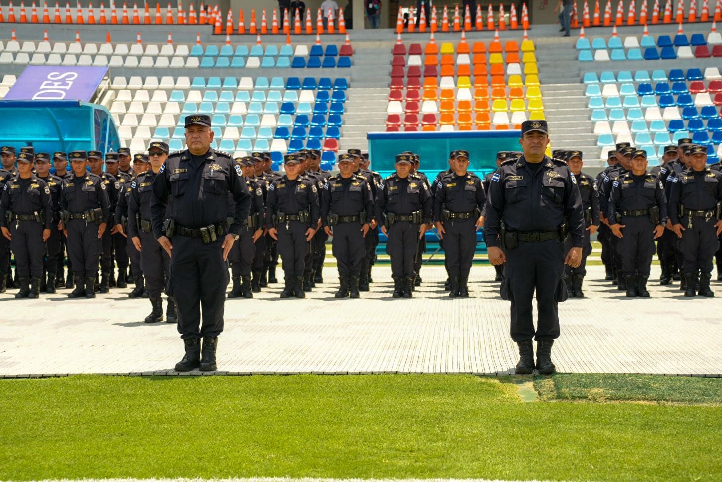 El encuentro entre FAS y Águila contará con todas las medidas necesarias para asegurar el orden y la protección del público antes, durante y después del partido, señalaron autoridades. (Cortesía: PNC de El Salvador)
