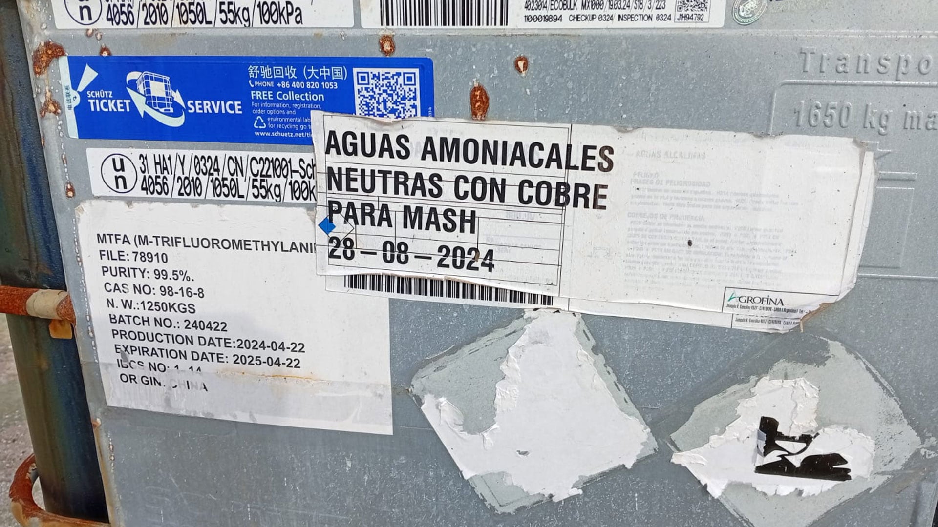 Las etiquetas sobre los tanques generaron inquietud entre los vecinos