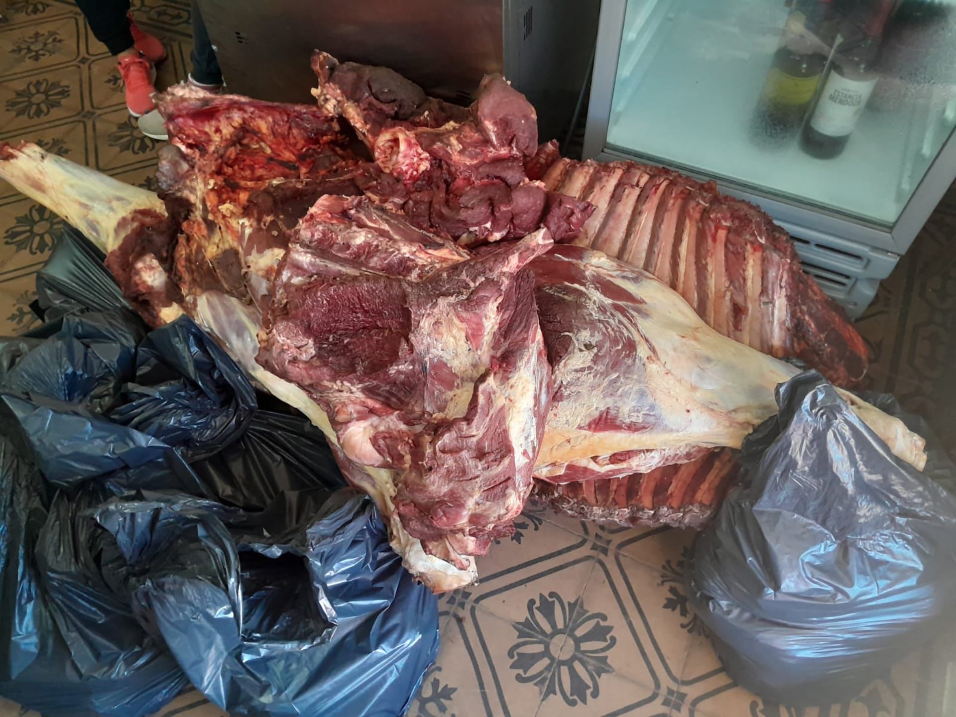 Durante el operativo se secuestraron más de 500 kilos de carne