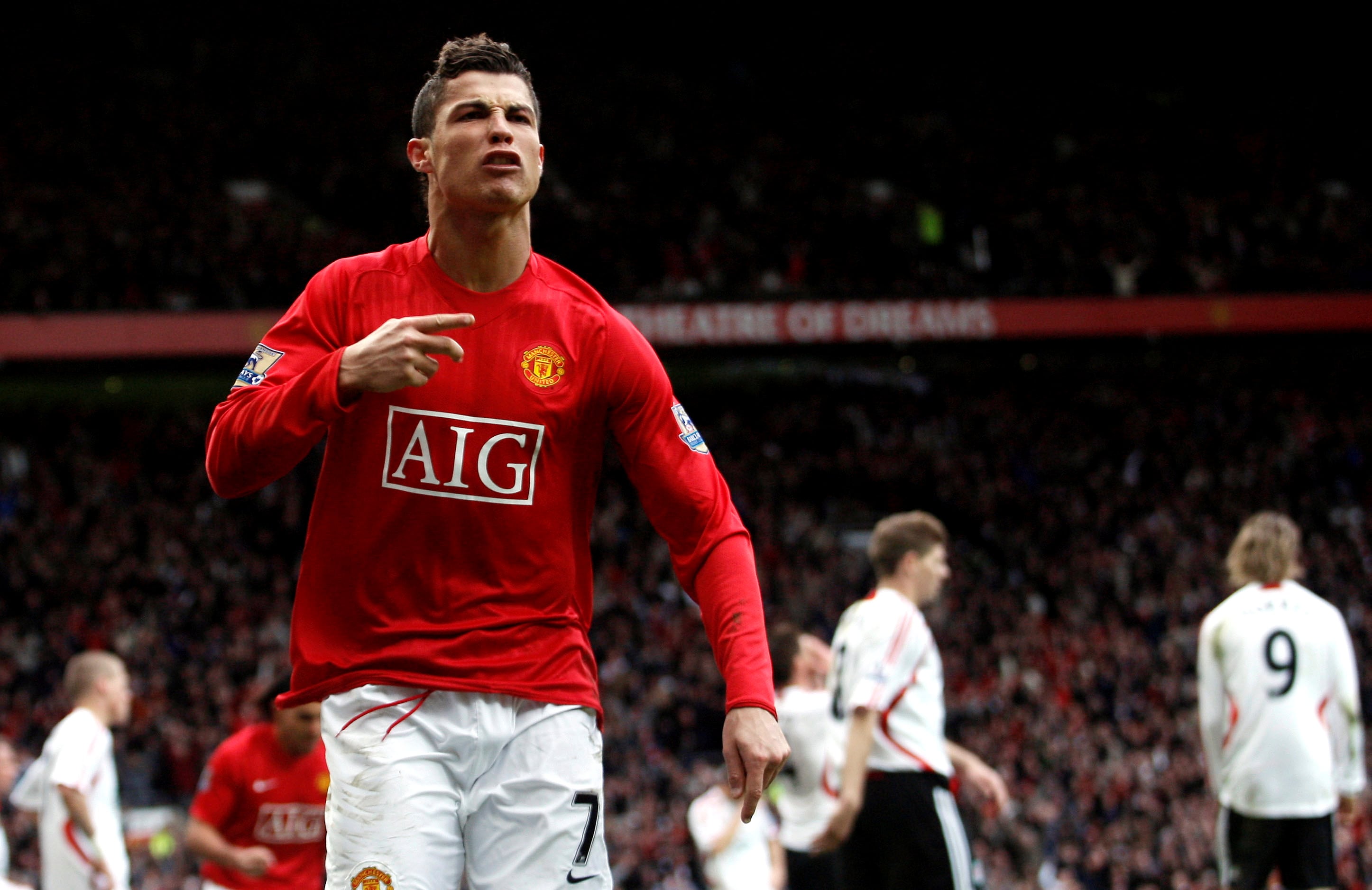 El exfutbolista brasileño reconoció que la mentalidad ganadora de Cristiano Ronaldo influyó profundamente en su carrera profesional y personal (Action Images via Reuters/Jason Cairnduff)