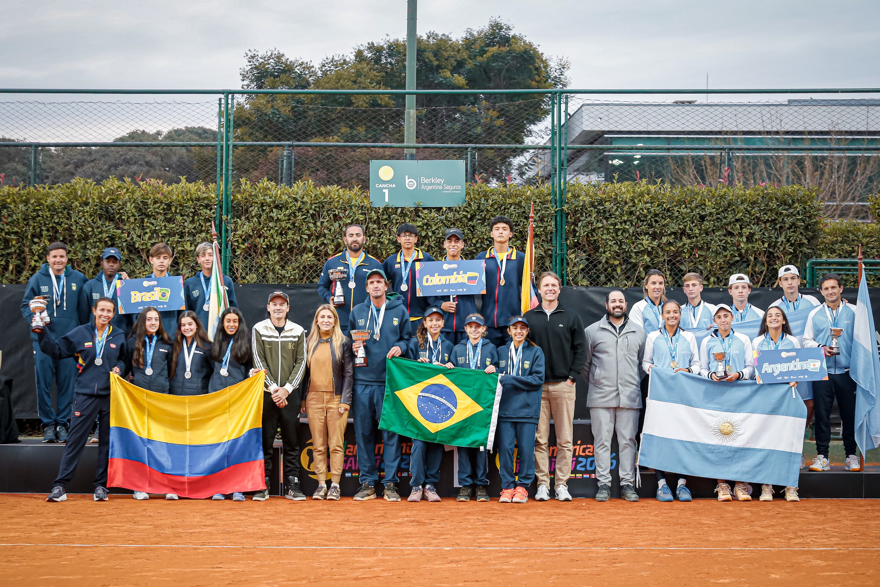 Premiación Campeonato Sudamericano Sub 14 Rosario 2026 (Crédito: Prensa AAT)