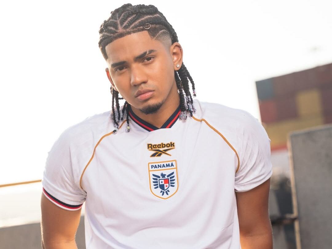 La camiseta suplente de Panamá (@fepafut)