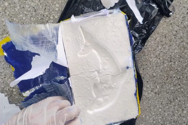 Aterrizó una avioneta con cocaína en una zona rural de Santa Fe: persecución y dos vehículos secuestrados
