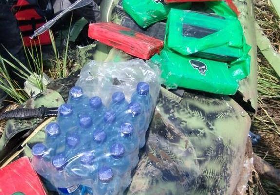 Autoridades interceptan una aeronave y decomisa 205 paquetes de cocaína en Costa Rica