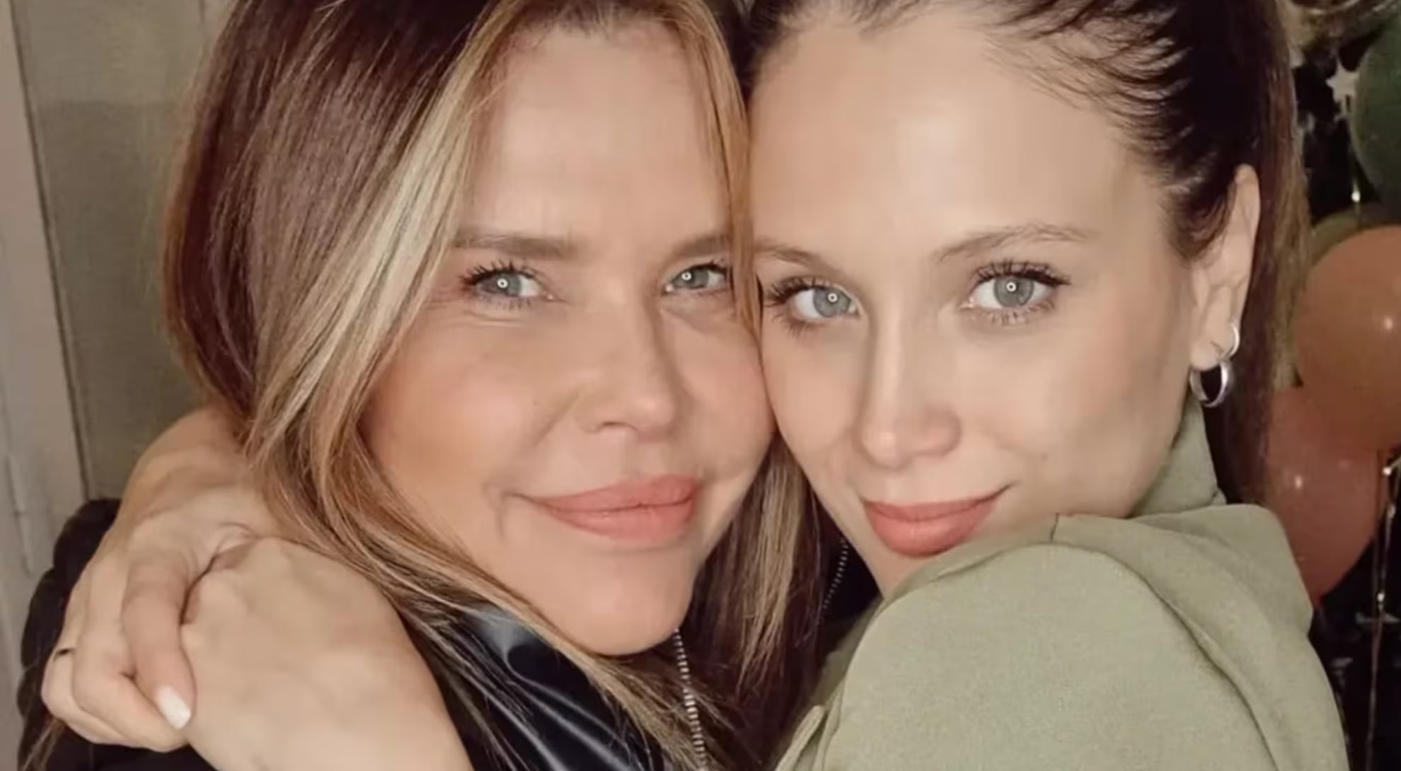 “Nosotras tenemos una relación realmente muy unida, ella me tuvo cuando tenía 19 años y creció a la par mía, destacó Barbie Vélez sobre el vínculo que forjó con Nazarena (Instagram)