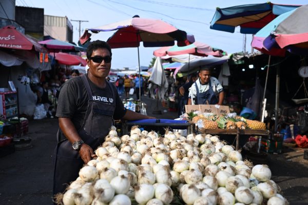 Canasta básica sube más de $5 en un año asfixiando el hogar salvadoreño, según datos del BCR