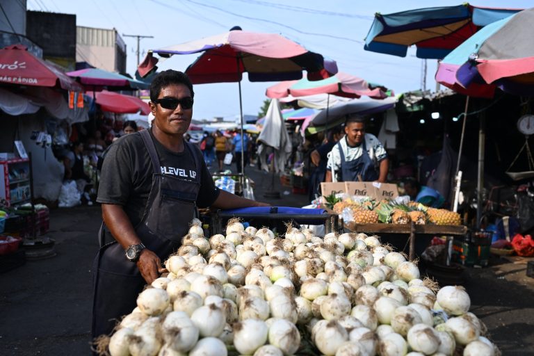 Canasta básica sube más de $5 en un año asfixiando el hogar salvadoreño, según datos del BCR