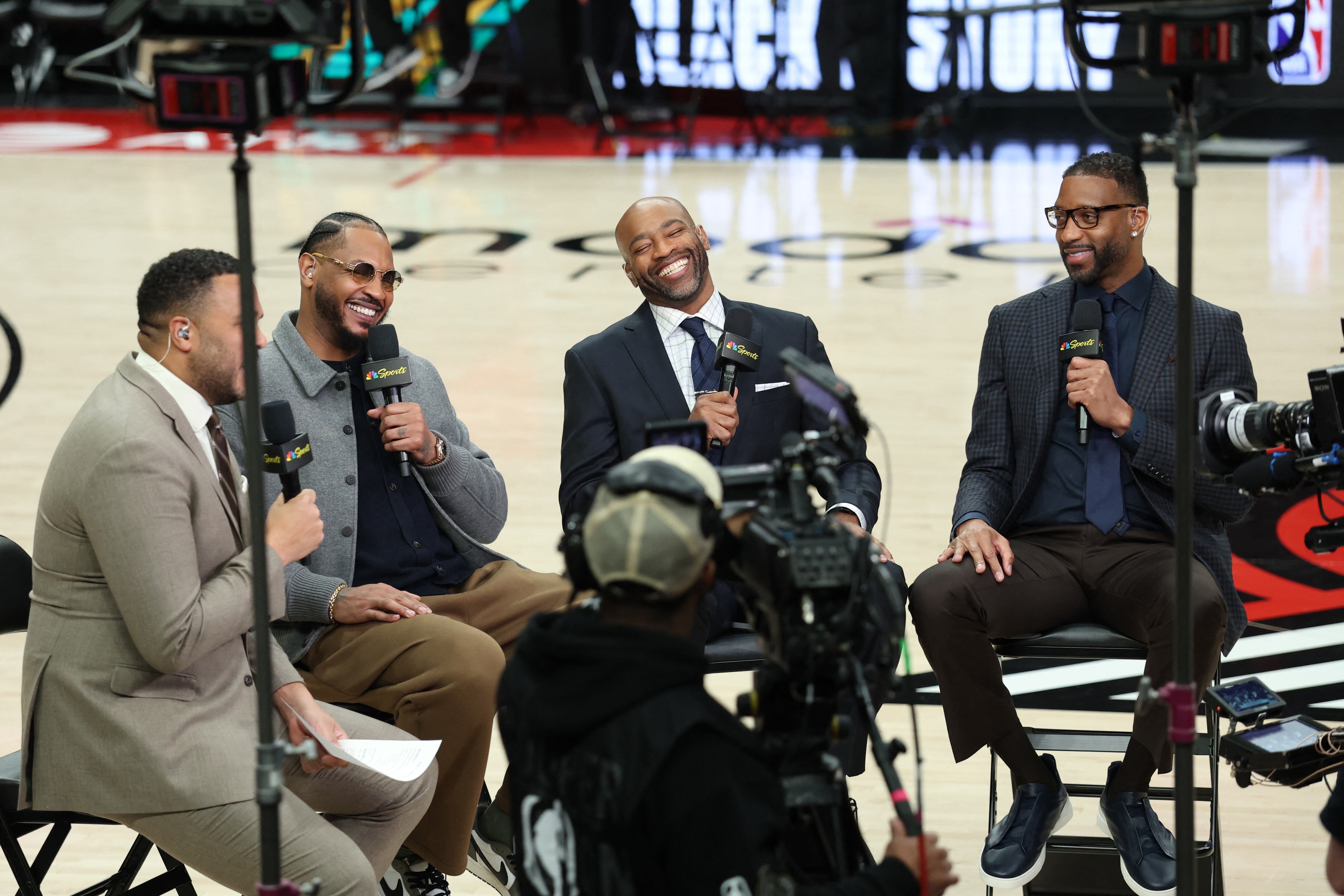 La transición de Carter y McGrady al papel de analistas para NBC y copropietarios minoritarios de los Buffalo Bills marca una nueva etapa profesional (Mandatory Credit: Jaime Valdez-Imagn Images)