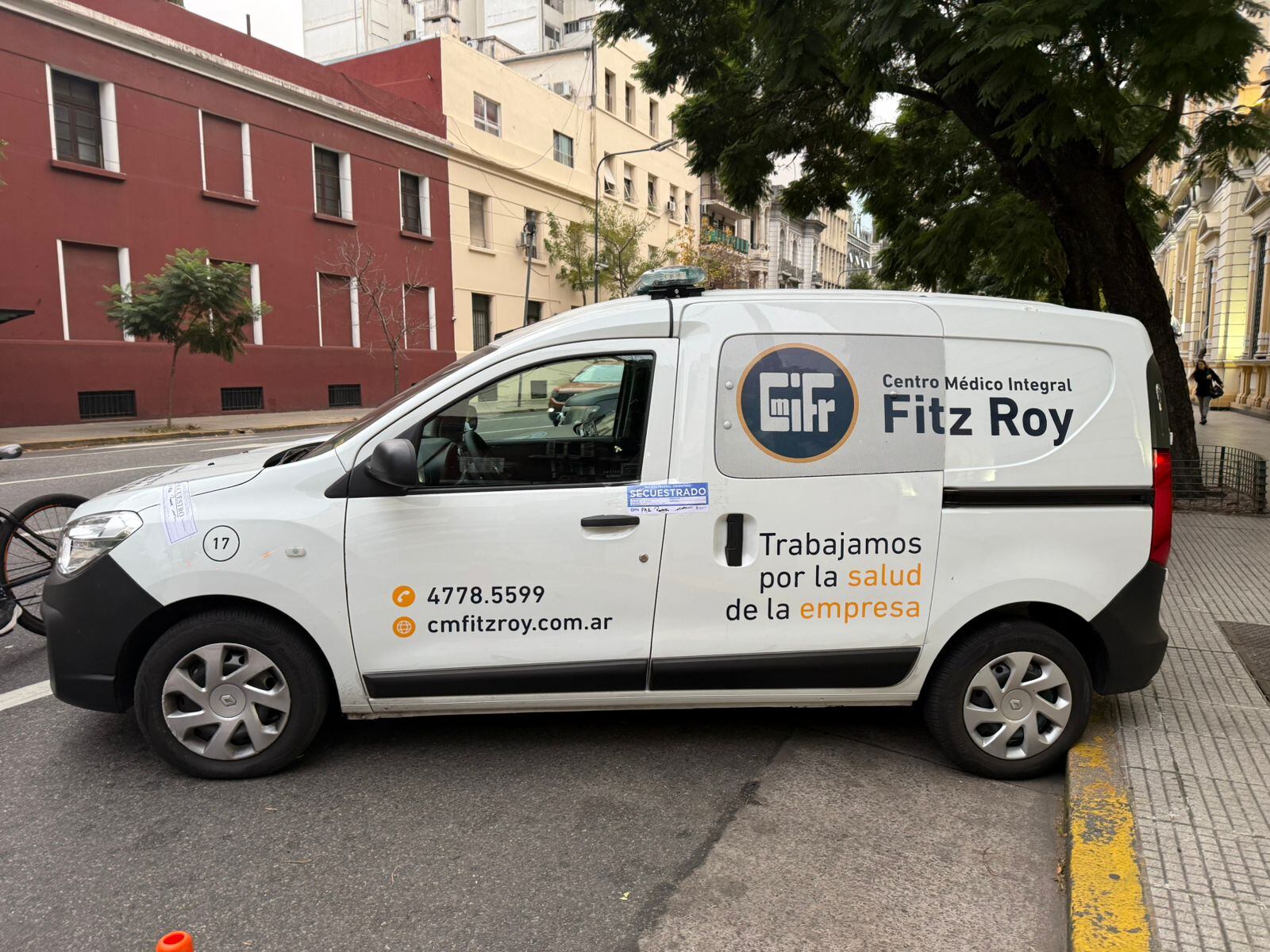 La ambulancia en la que la banda movía, presuntamente, grandes cantidades de dinero
