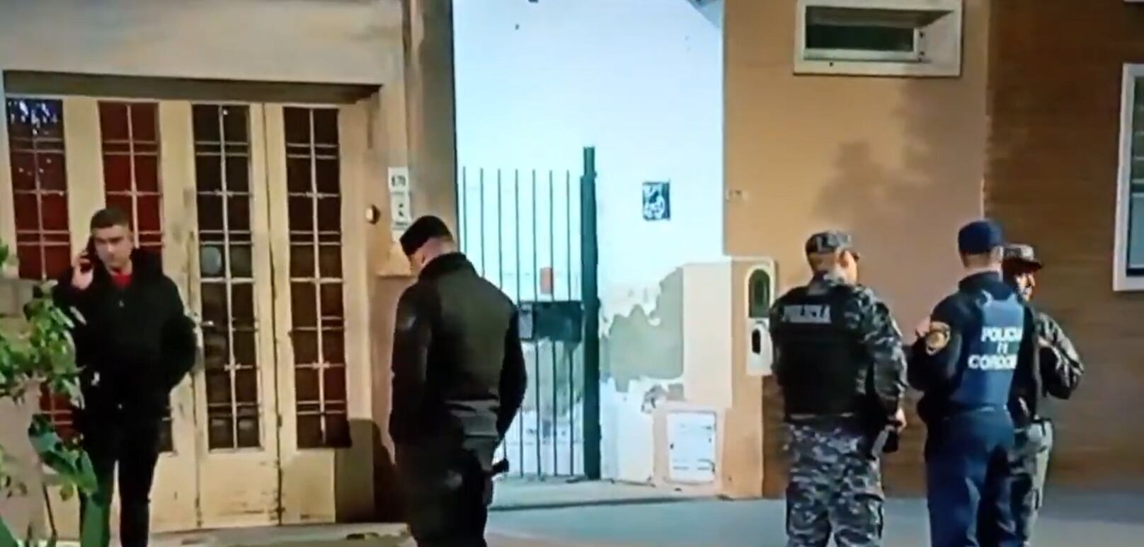 Tras el cambio de relato por parte del acusado, se realizó un operativo de último momento en su casa (Captura: TN)