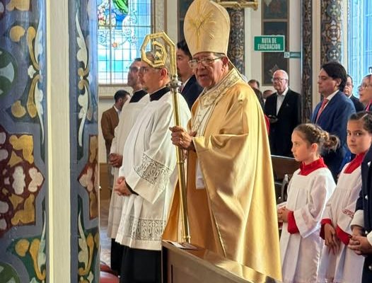 Costa Rica: La presidente Laura Fernández inicia su mandato con acto religioso en Cartago