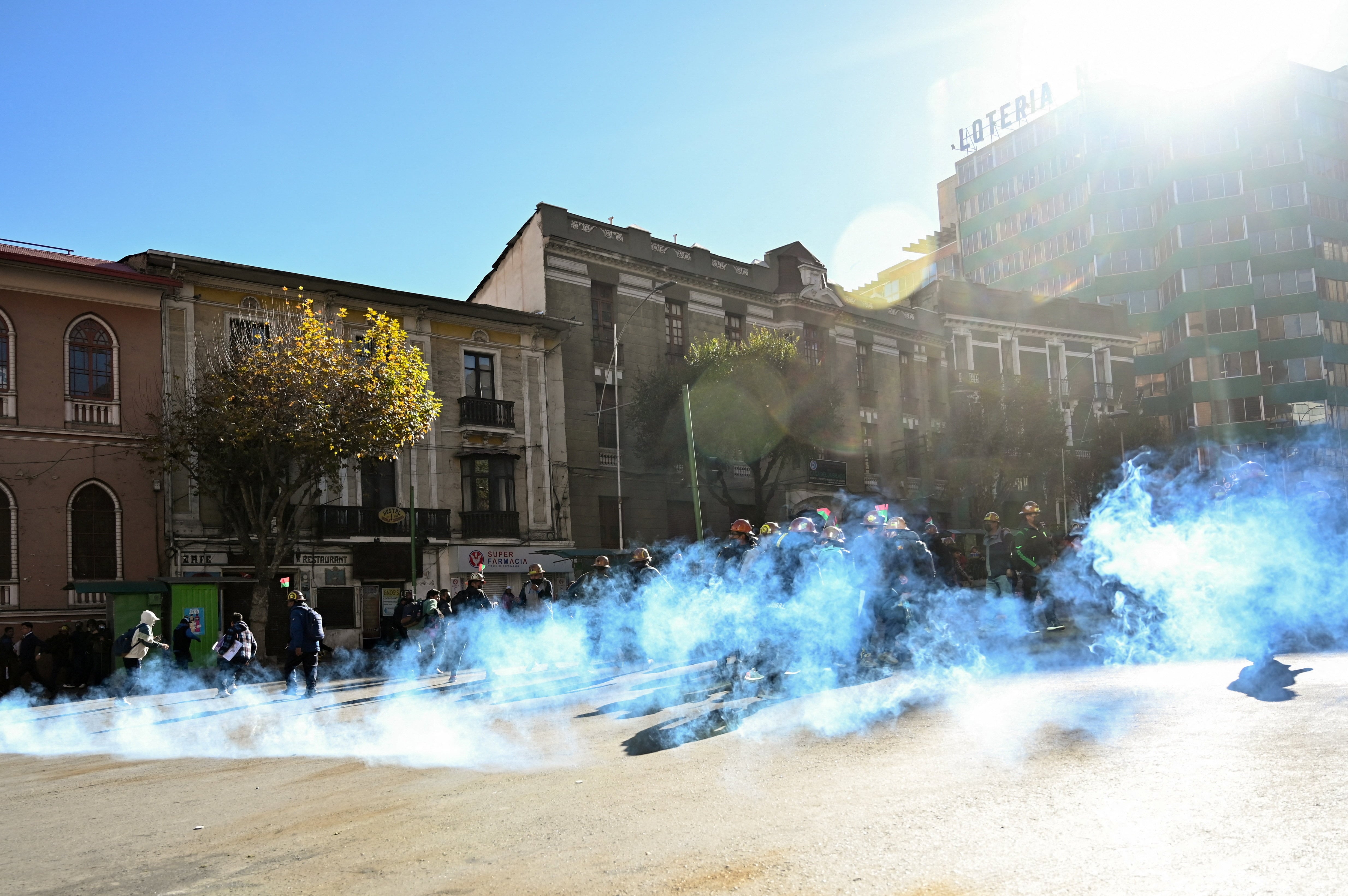Mineros afiliados a la Central Obrera Boliviana se manifiestan en La Paz, Bolivia, 14 de mayo de 2026. REUTERS/Claudia Morales