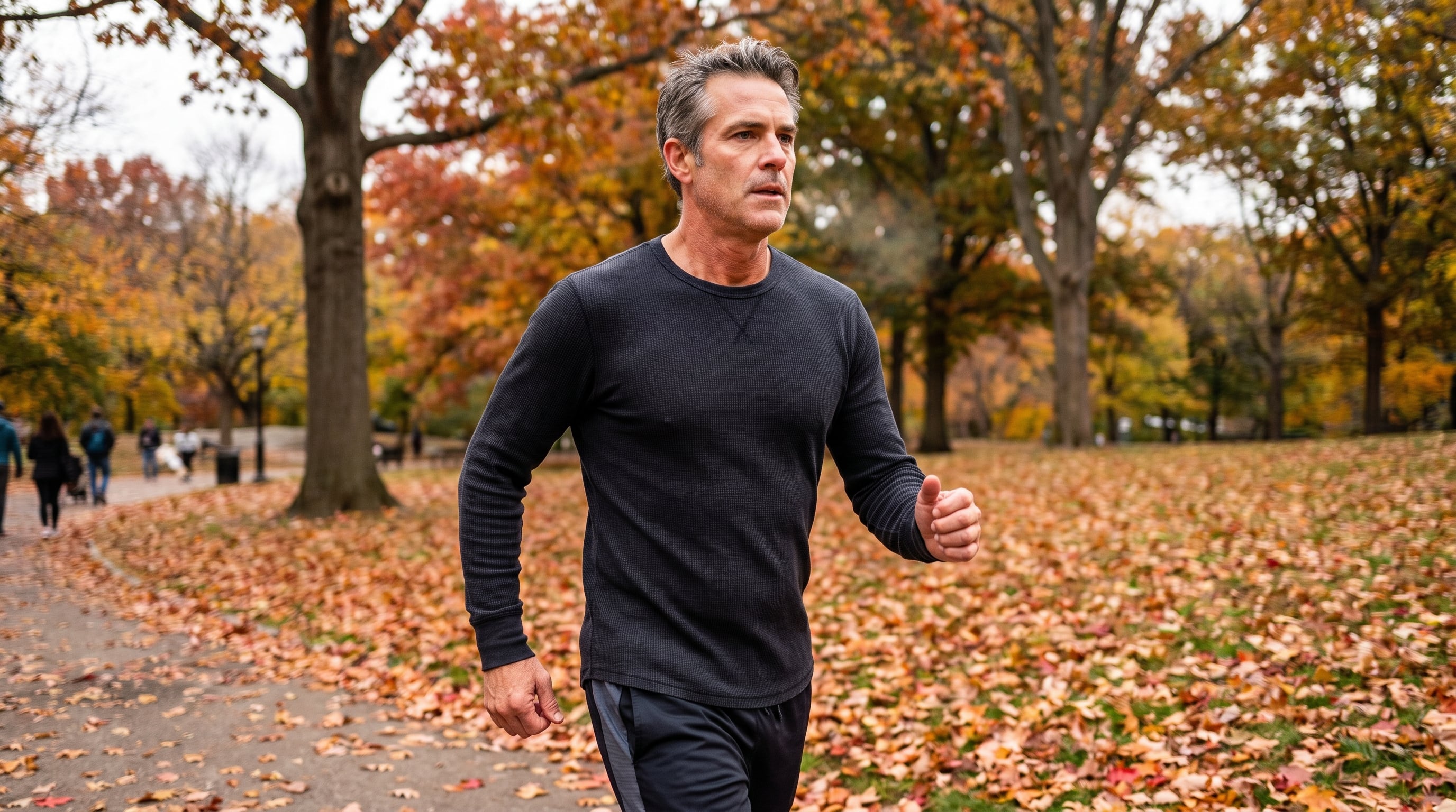 Caminar cada día se asocia con mejoras en el control de la glucosa y la salud cardiovascular (Imagen Ilustrativa Infobae)