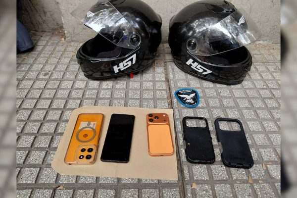 Detuvieron a dos motochorros peruanos en el barrio de Palermo: uno de ellos tiene 20 antecedentes