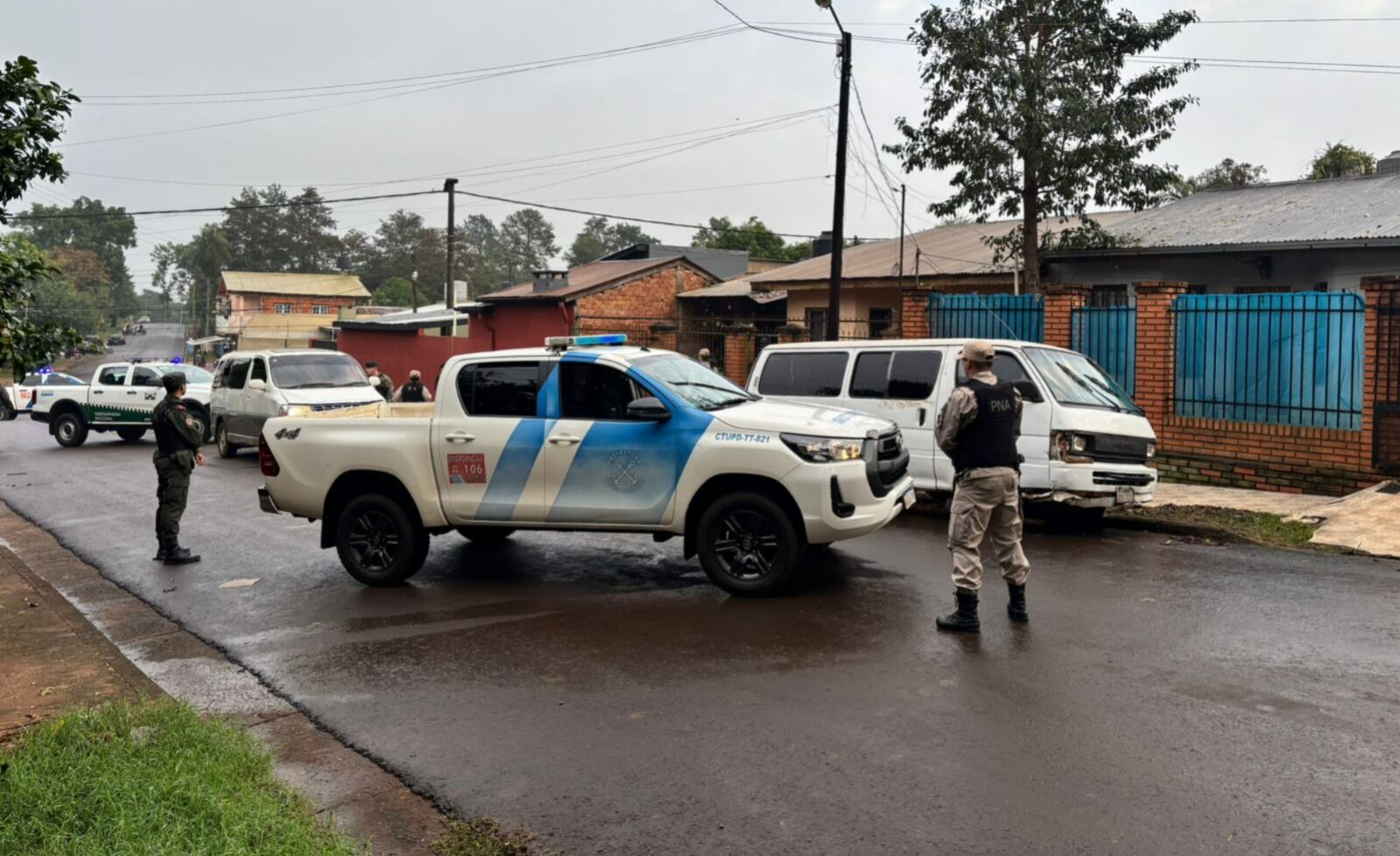 Prefectura, en pleno operativo en Puerto Iguazú y tras detener una camioneta
