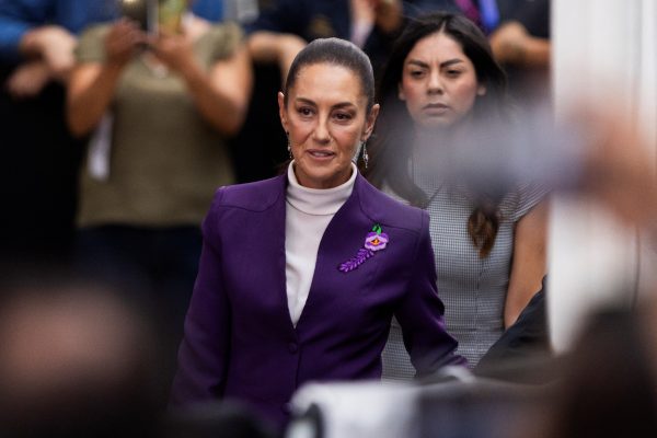 Educación, salud y vivienda para jóvenes, esto dijo Sheinbaum en el último debate