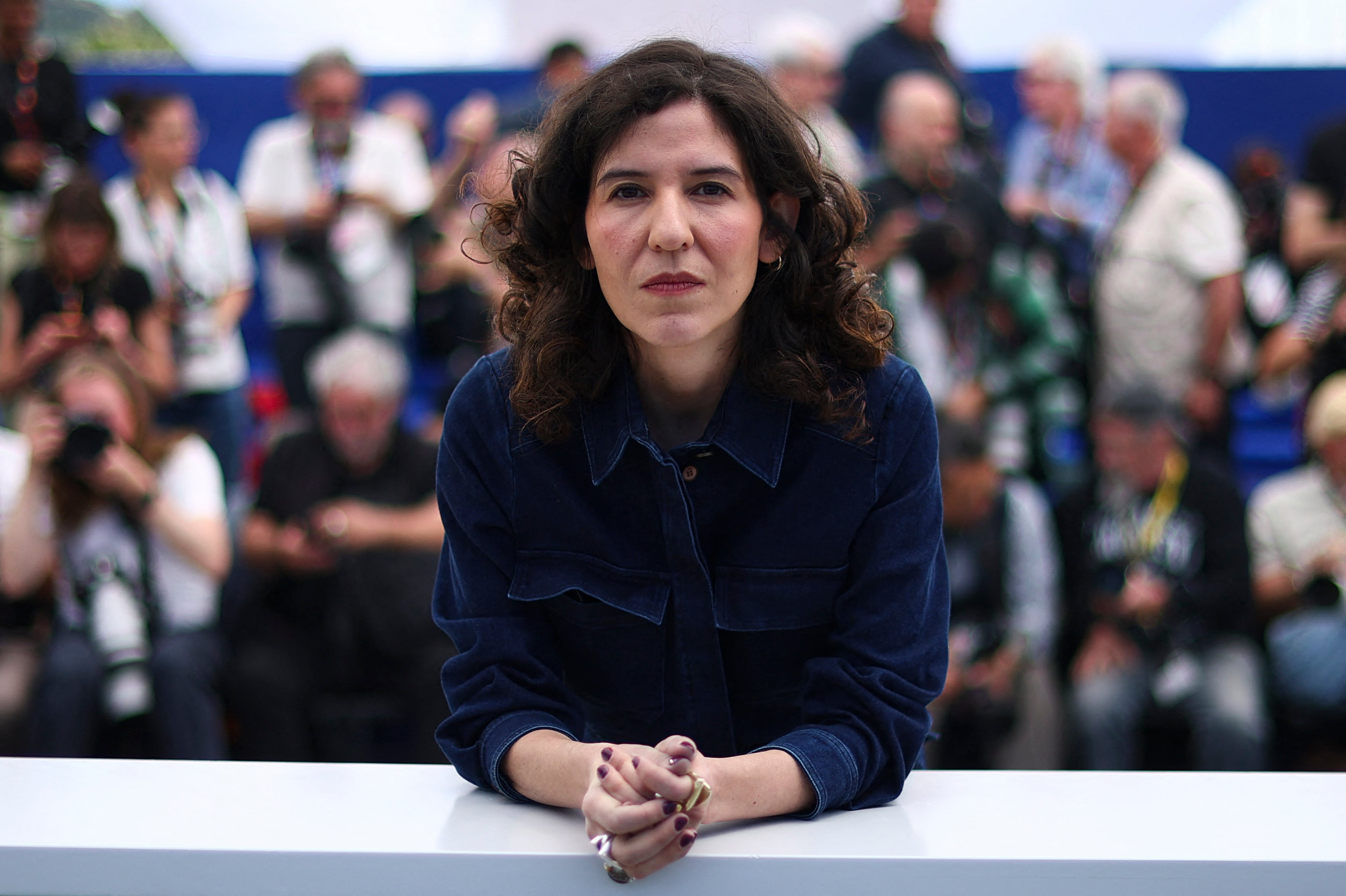 La directora Valentina Maurel posa durante un photocall de la película