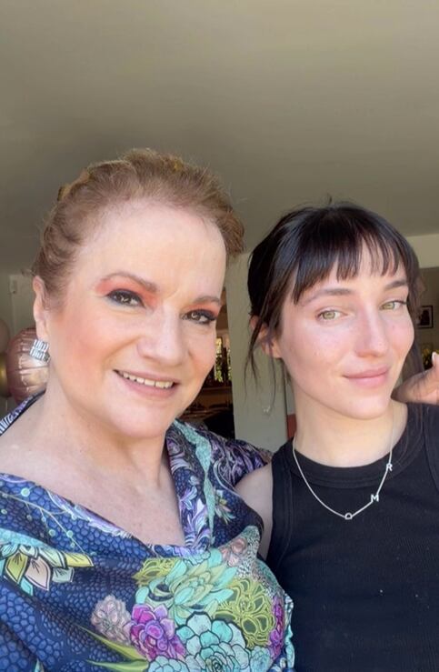 Lucía y su hija Rocío en su fiesta de cumpleaños