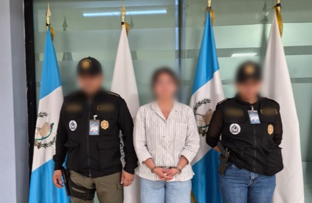 La fuga de Gladis “N” a Estados Unidos no logró borrar las sospechas sobre la muerte de su esposo jordano (Cortesía PNC de Guatemala).