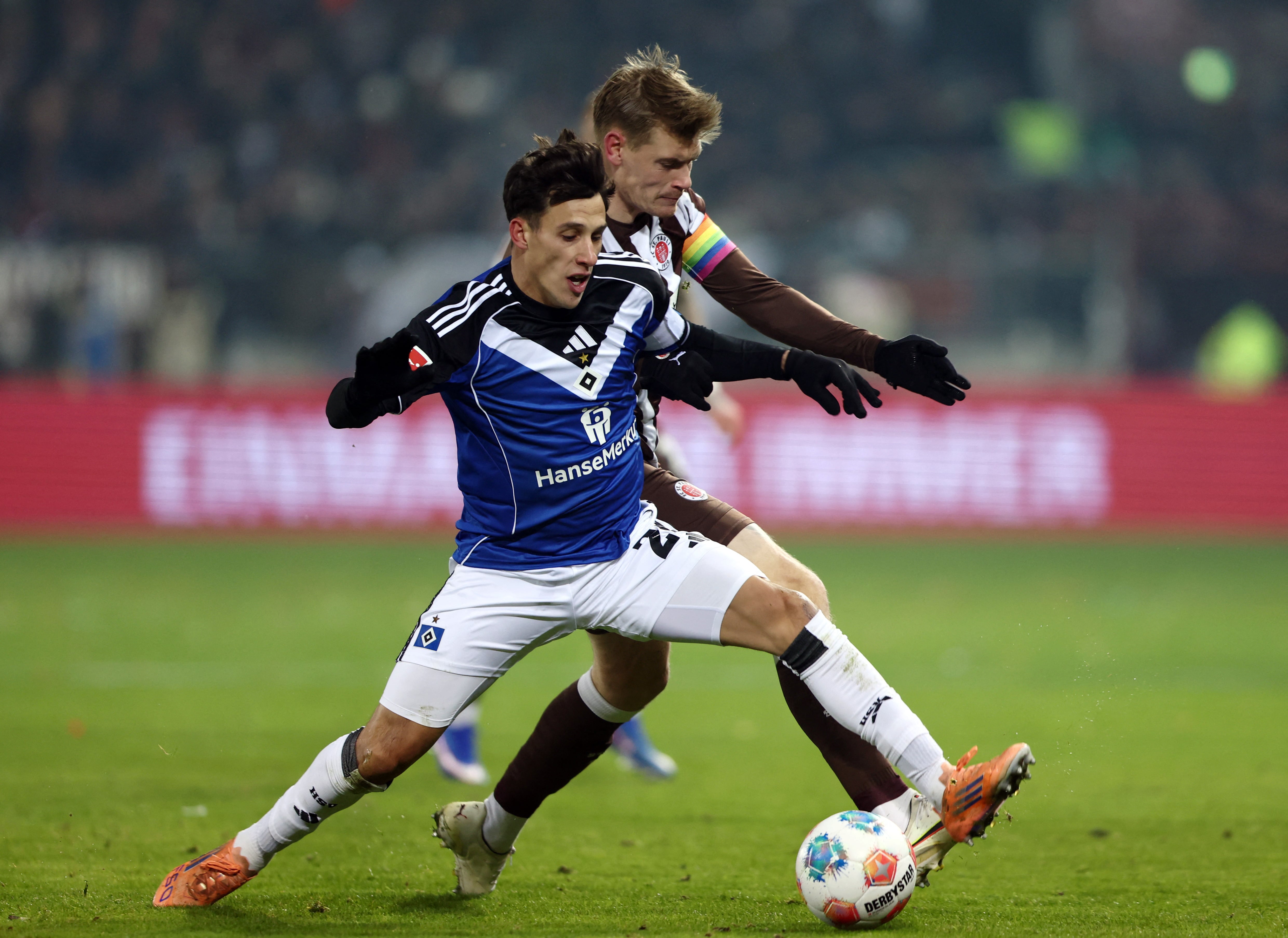 El pampeano llegó al Hamburgo SV de la Bundesliga y reconvirtió su posición en la cancha (REUTERS/Maryam Majd)