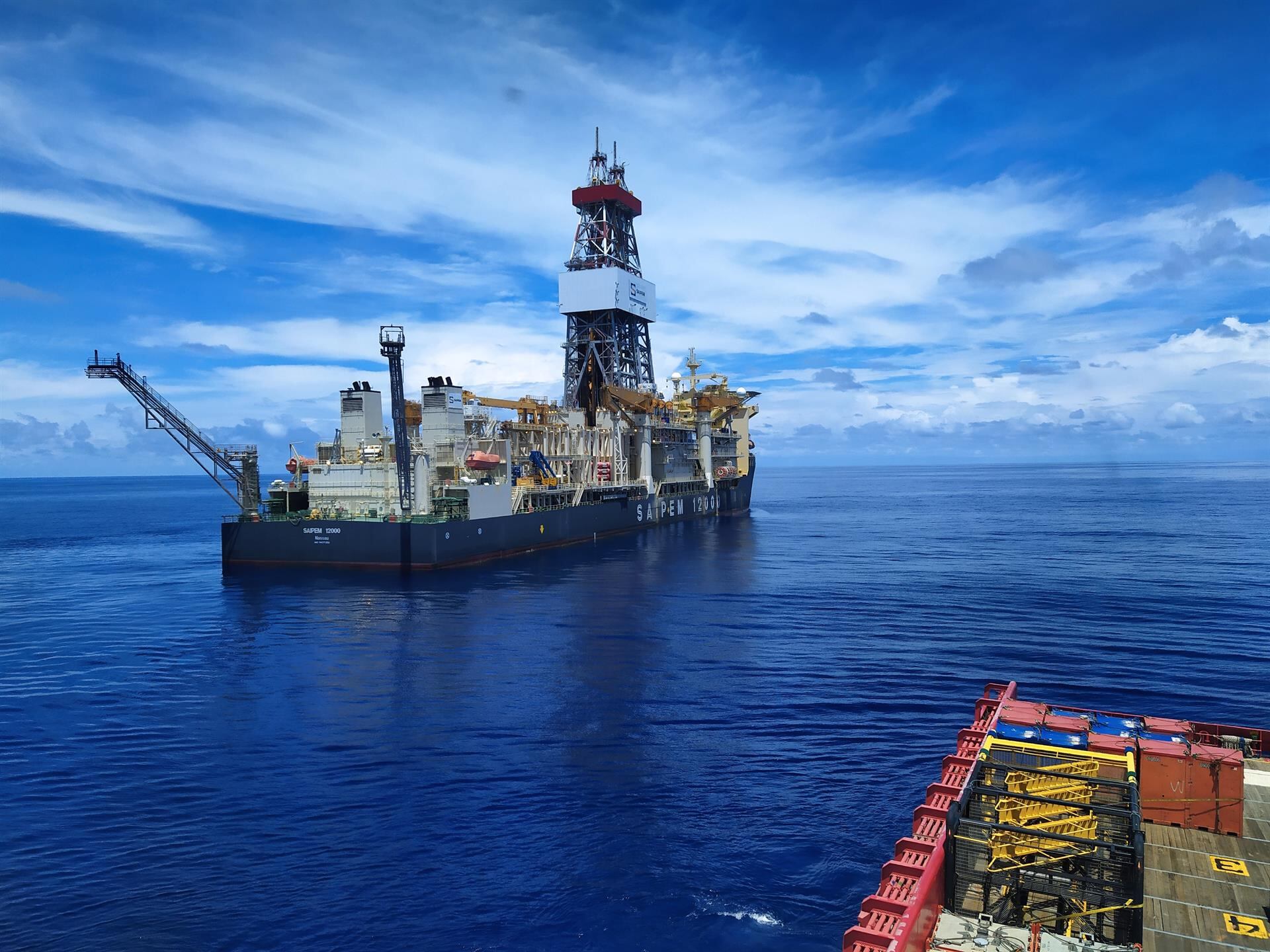 El precio del petróleo cayó más de 5% ante la expectativa de un acuerdo entre Estados Unidos e Irán