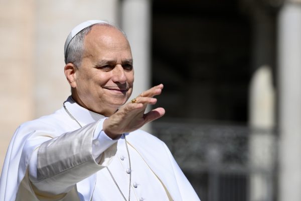 El Vaticano se pronuncia sobre inteligencia artificial: León XIV presenta su primera encíclica sobre dignidad humana