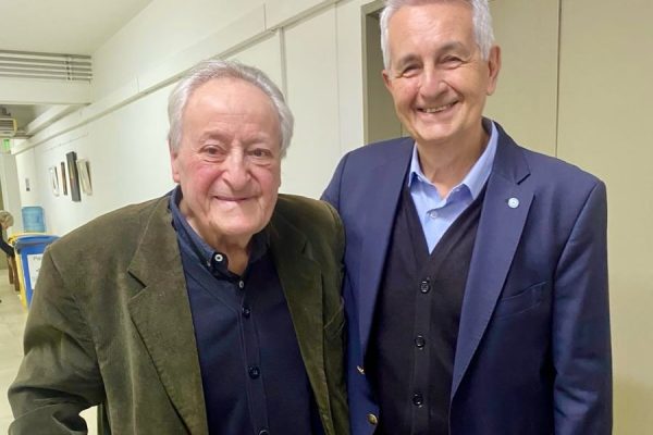 Emotivo homenaje a Roberto Carnaghi por su aporte cultural y trayectoria artística