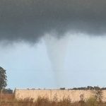 “Es una zona de destrucción total”: así fue el devastador tornado que dejó cuatro heridos y destruyó una casa en Las Flores
