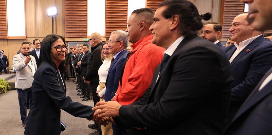 La encargada chavista Delcy Rodríguez intentó justificar la decisión de entregar a Saab a las autoridades estadounidenses y afirmó que la medida respondió a razones de interés nacional