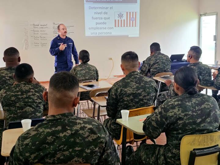 La capacitación naval en Honduras fortalece la cooperación con Estados Unidos en la lucha contra el narcotráfico en el Caribe.