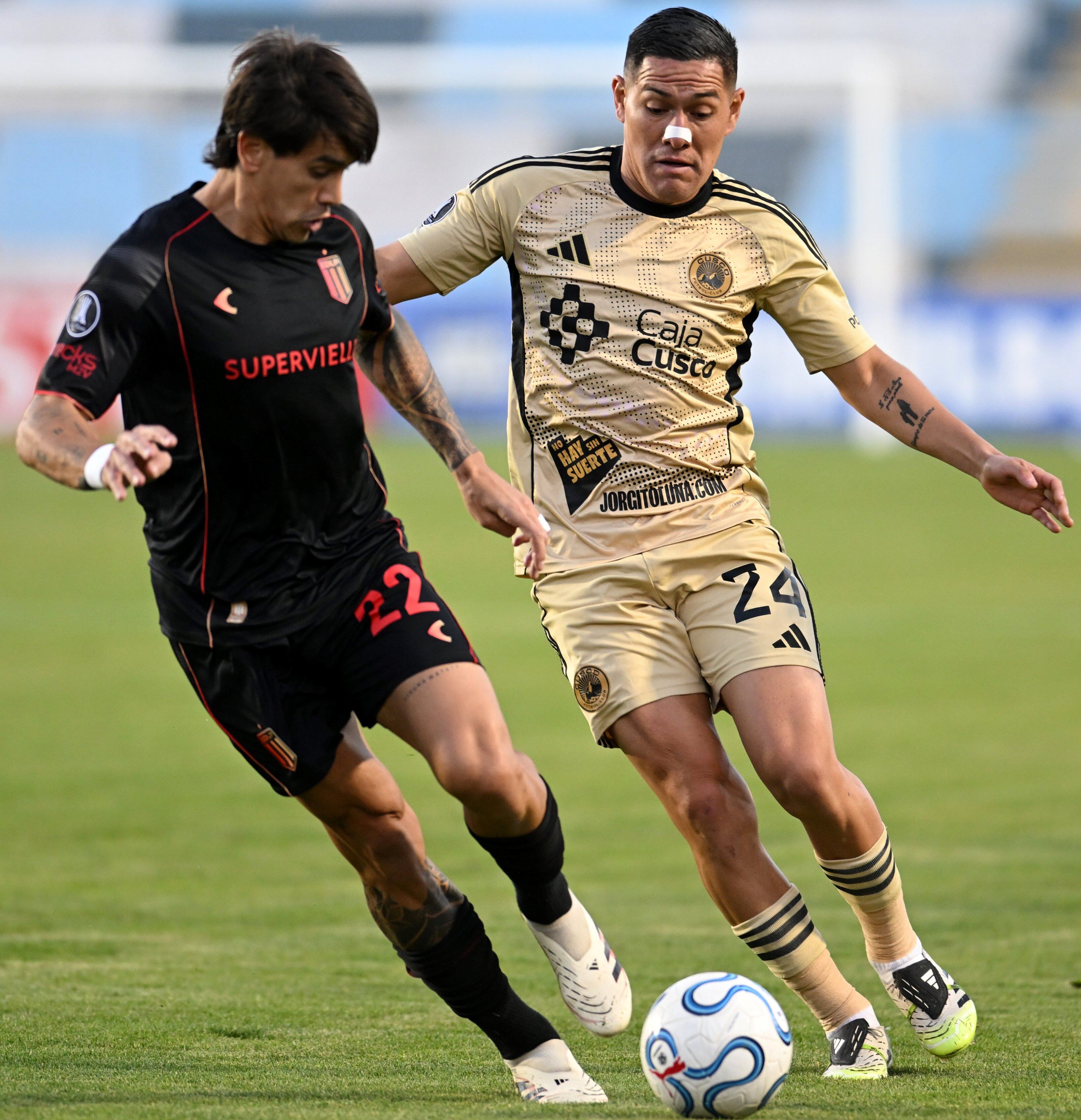 Cusco FC y Estudiantes de La Plata se miden en Perú (@EdelpOficial)