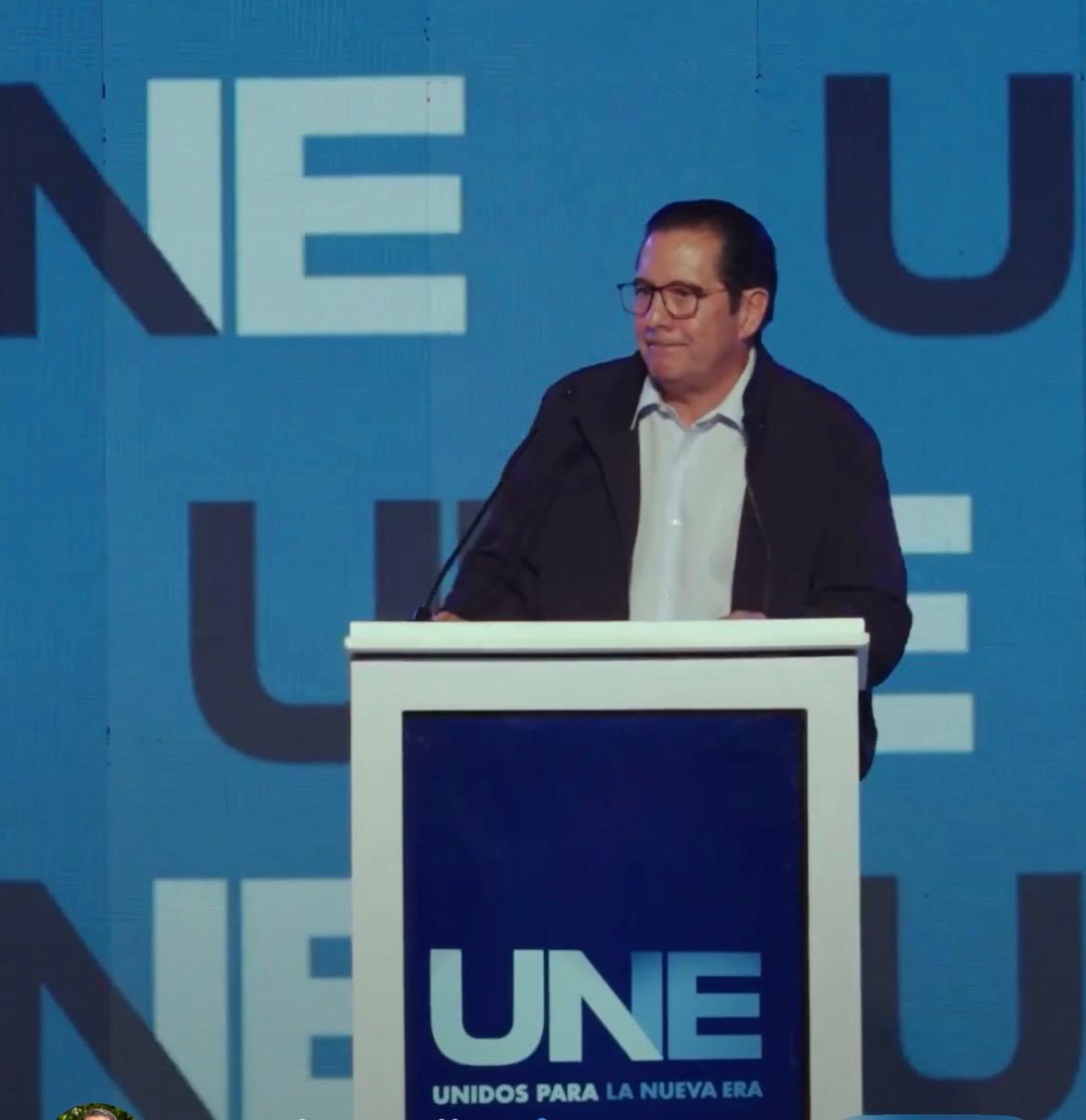 Martín Torrijos Espino, expresidente de Panamá (2004-2009) presentó su nuevo partido Unidos para la Nueva Era (UNE). Tomado de X