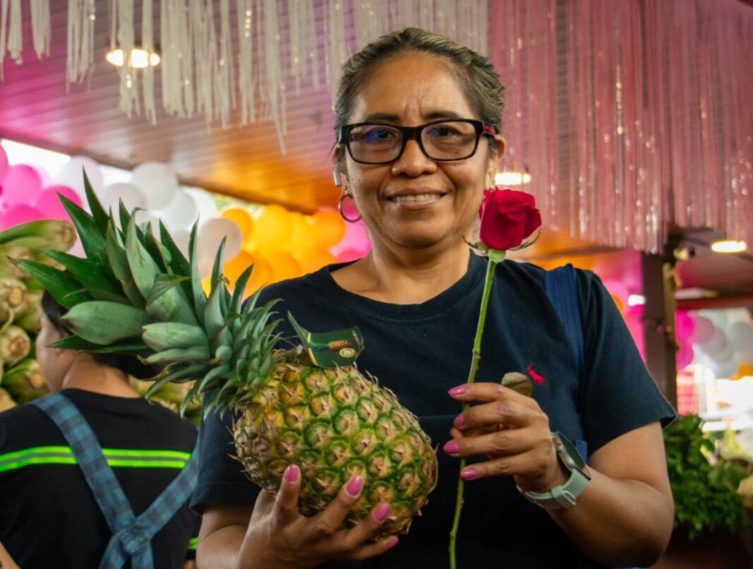 Productores y autoridades del MAG celebran junto a las madres en una jornada de convivencia y reconocimiento. (Foto cortesía MAG)