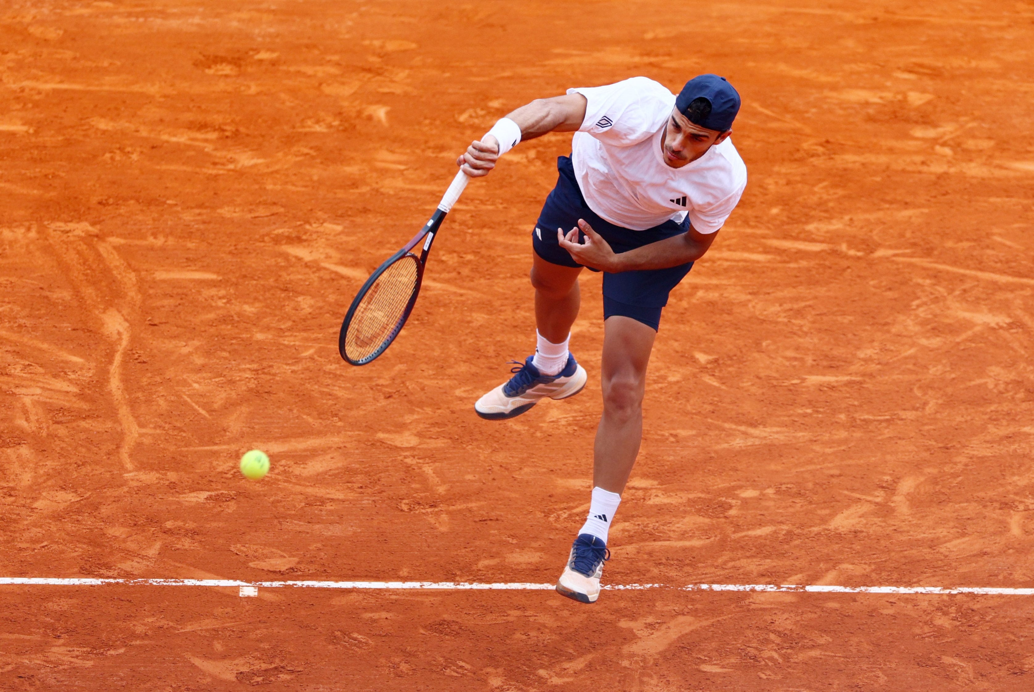 Francisco Cerúndolo tuvo un debut demoledor y busca seguir avanzando en el Foro Itálico (Fuente: REUTERS/Manon Cruz)