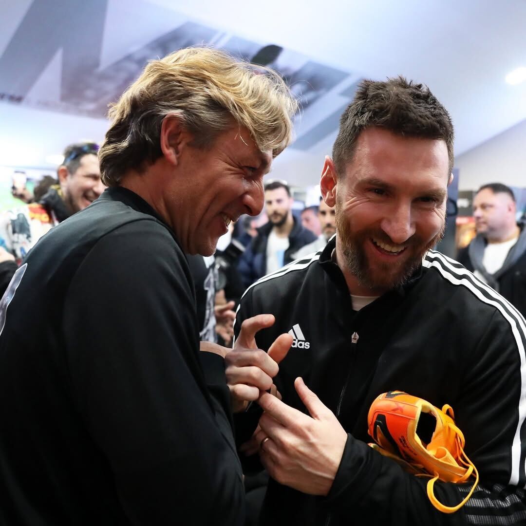 Gabriel Heinze y Lionel Messi en la despedida de Maxi Rodríguez a mediados de 2023