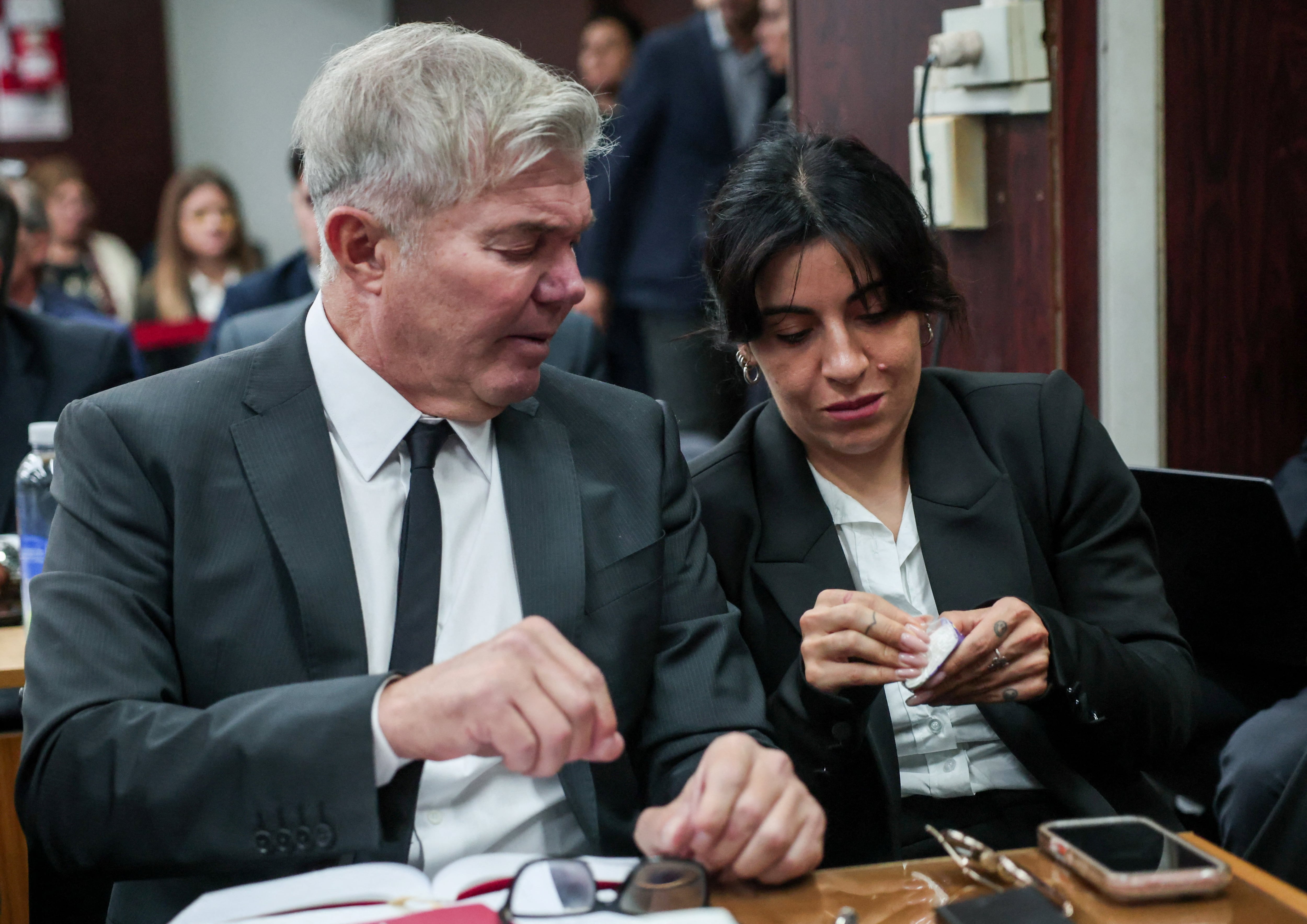 Gianinna Maradona y su abogado Fernando Burlando en el juicio