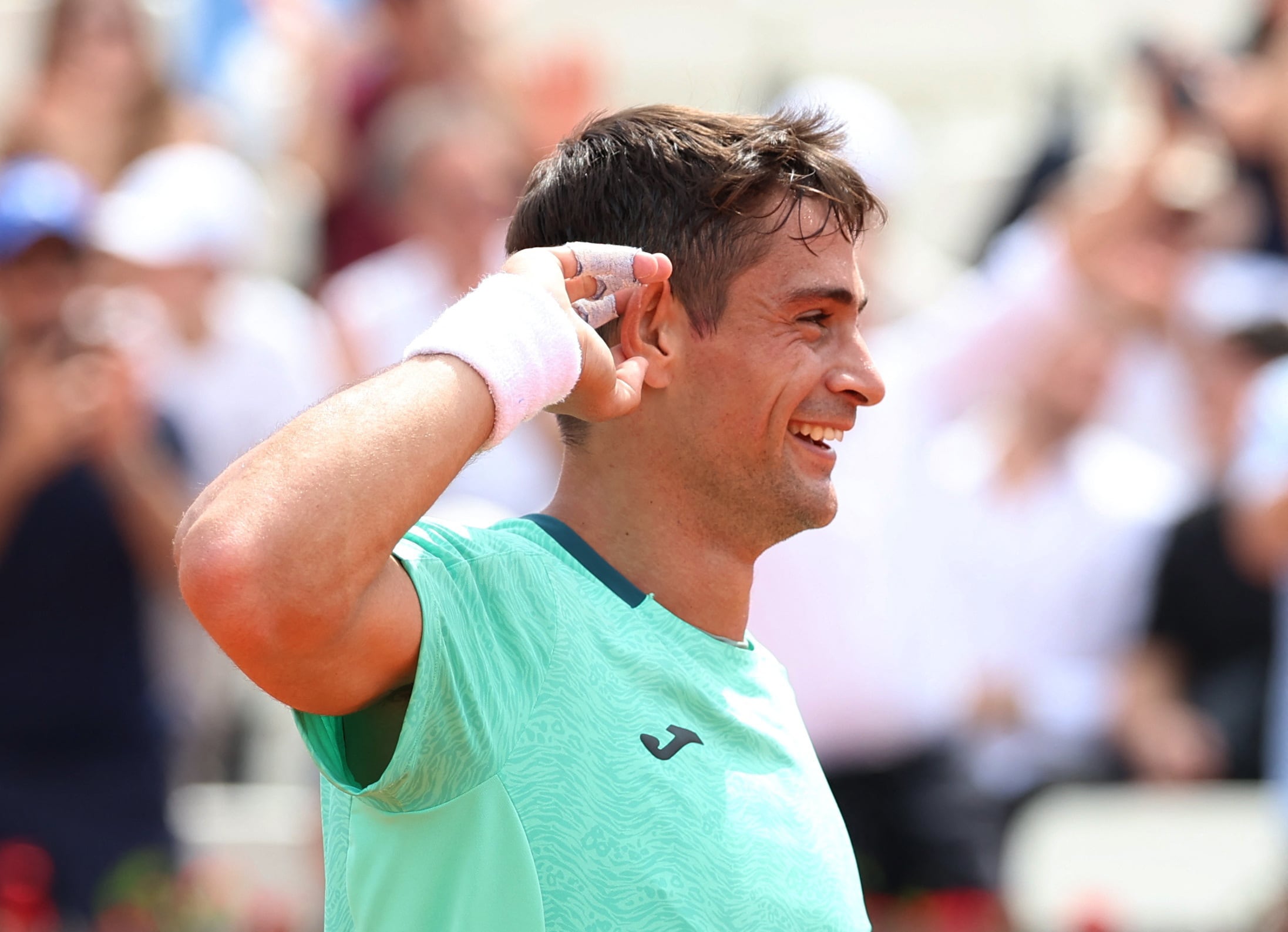 Mariano Navone está jugando un tenis de alto nivel en Suiza (Fuente: REUTERS/Ciro De Luca)