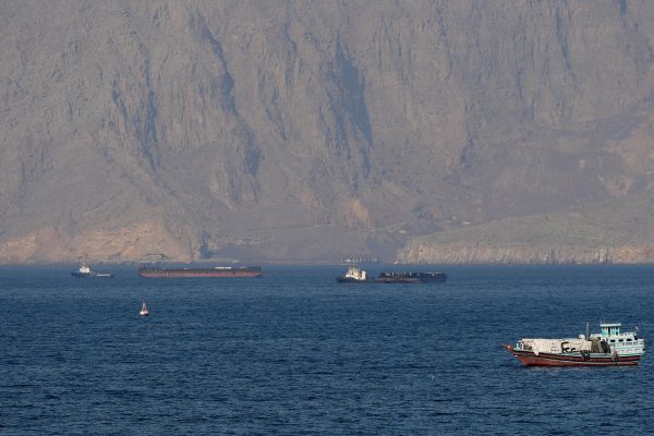 Guerra en Medio Oriente: EEUU e Irán mantienen diferencias sobre asuntos clave, aunque ambos reportan avances en las negociaciones