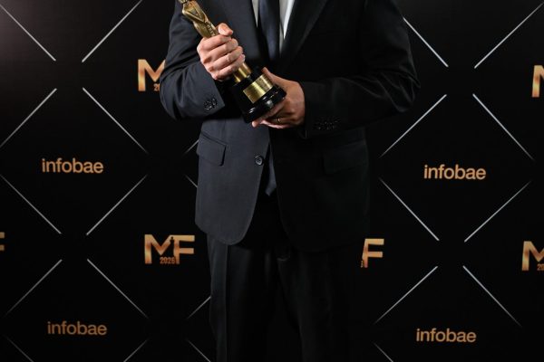 Guido Kaczka abrió su programa con el Martín Fierro de oro: “Les quiero agradecer este sueño”