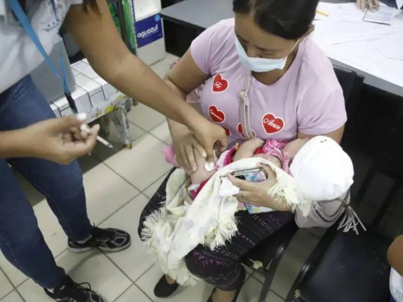 Salud busca elevar la cobertura nacional de vacunación hasta el 95 %. (FOTO: La Prensa)