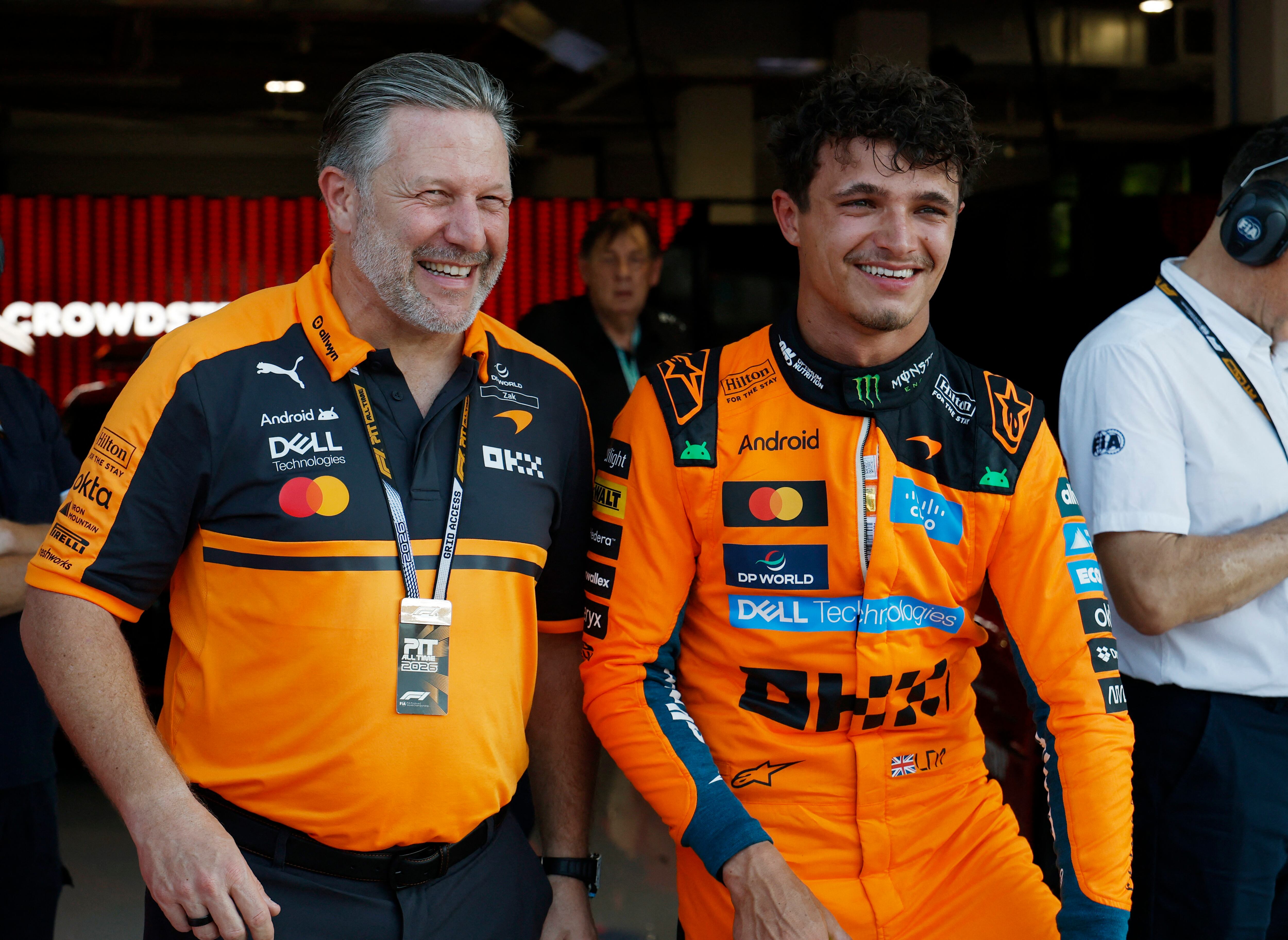 Zak Brown con Lando Norris (REUTERS/Marco Bello)