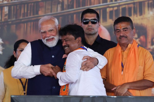 India nombró a un nuevo ministro de Defensa en medio de las tensiones regionales